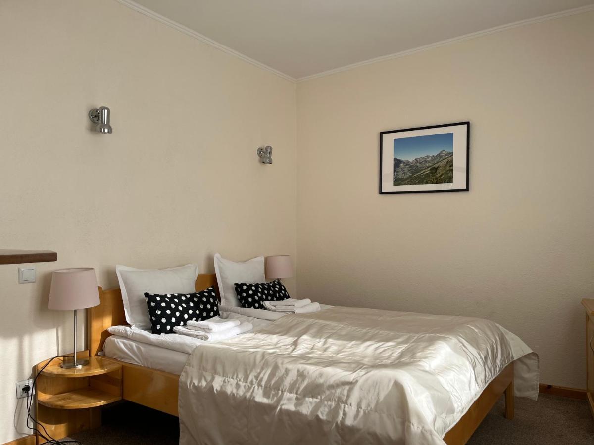 Hotel Horizont Dobrinishte Esterno foto