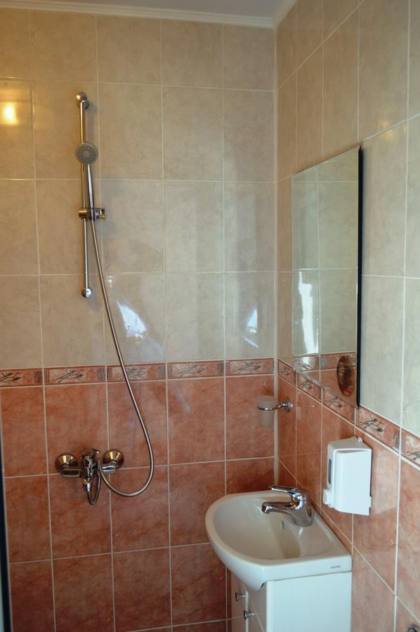 Hotel Horizont Dobrinishte Esterno foto