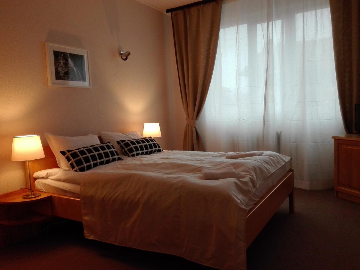Hotel Horizont Dobrinishte Esterno foto