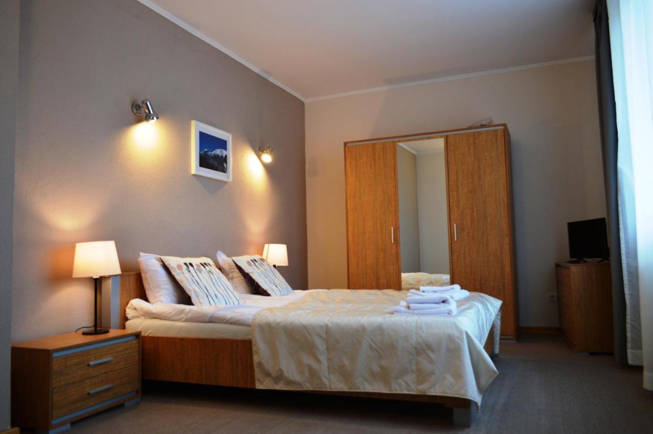 Hotel Horizont Dobrinishte Esterno foto